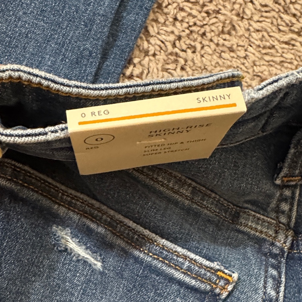 Universal Thread High Rise Blue Distressed Jeans - Picture 6 of 6